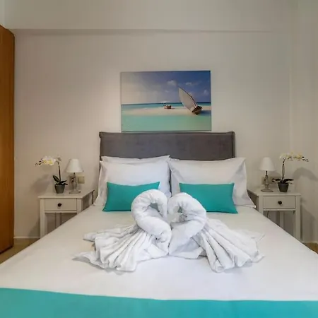 Luxury Town Center Suite, A1