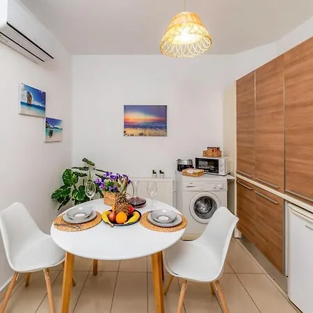 Luxury Town Center Suite, A1 Apartment *